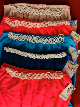 Blusa sin tirantes de mujer