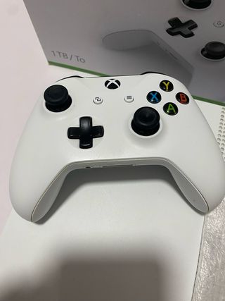 Xbox One S 1TB Blanca + Forza Horizon 4