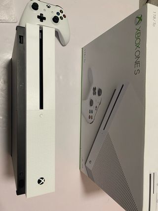 Xbox One S 1TB Blanca + Forza Horizon 4