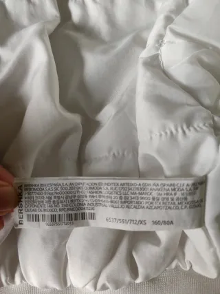 Chaqueta bomber blanca Bershka