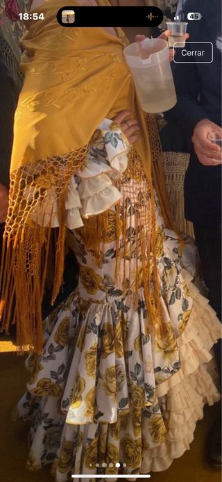 Traje Flamenca Rosas Amarillas