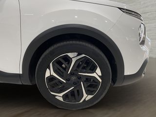 C4 BlueHDi 130 S&S EAT8 Feel Pack 96 kW 5P Automát