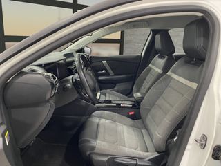 C4 BlueHDi 130 S&S EAT8 Feel Pack 96 kW 5P Automát