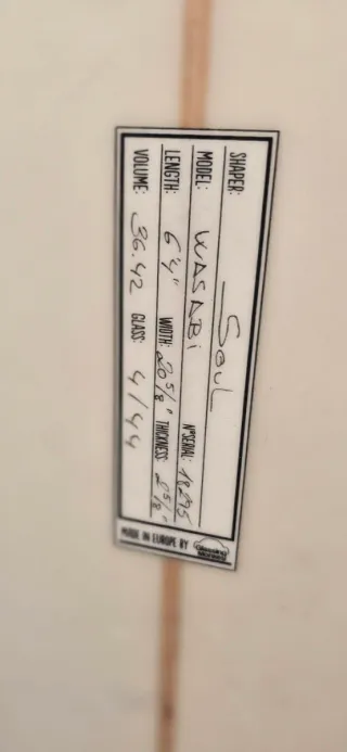 Tabla Surf y funda Quiksilver