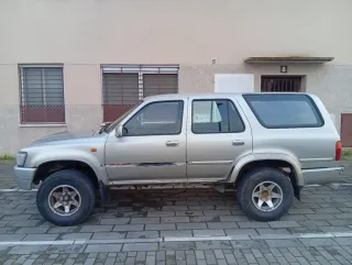 Toyota 4 runner  1999