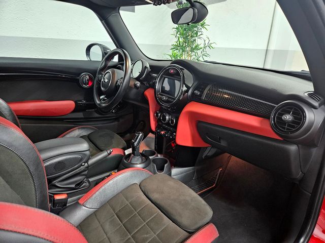 MINI MINI JOHN COOPER WORKS