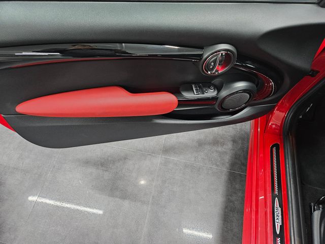 MINI MINI JOHN COOPER WORKS