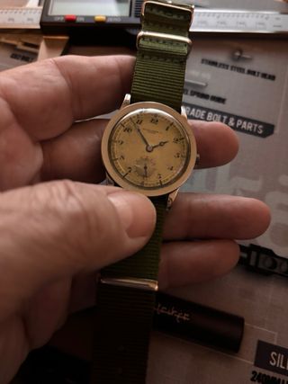 Reloj Record Watch Co. Plata Correa Verde