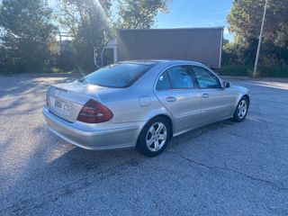 Mercedes-Benz Clase E 2004