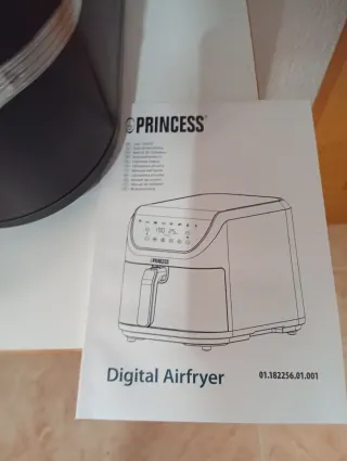 Freidora de aire Princess negra