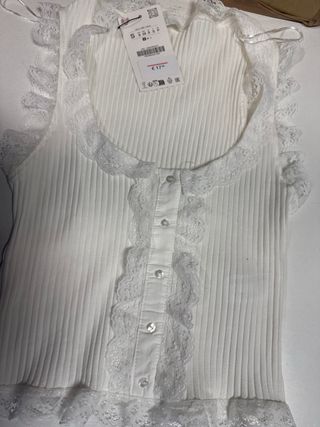 Camiseta Zara tirantes encaje S