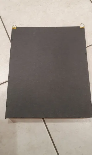 Bacheca in legno con divisori