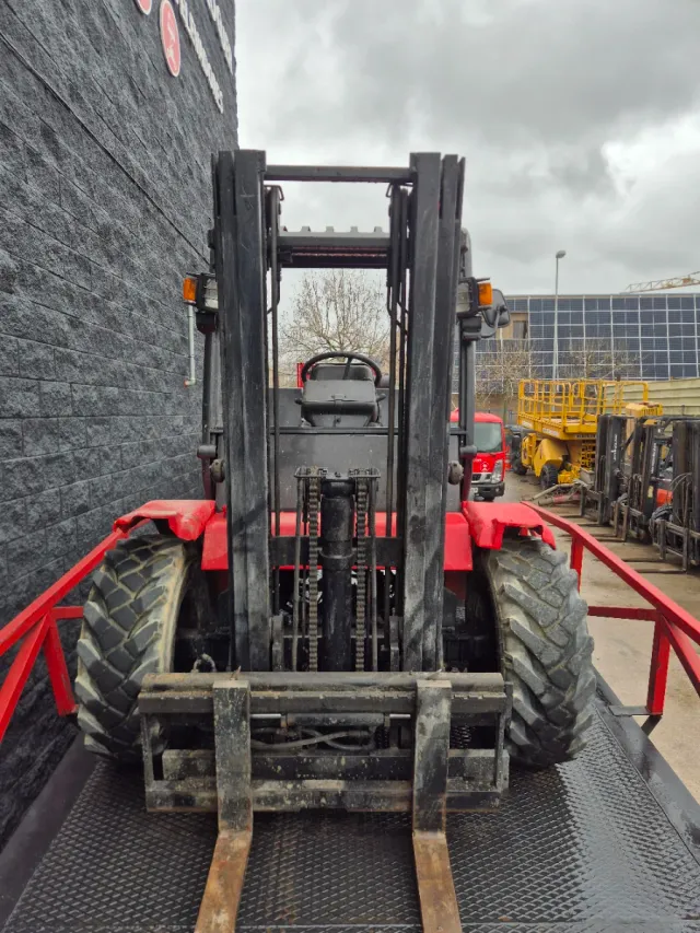 Carretilla elevadora Agria 4x4 Todoterreno