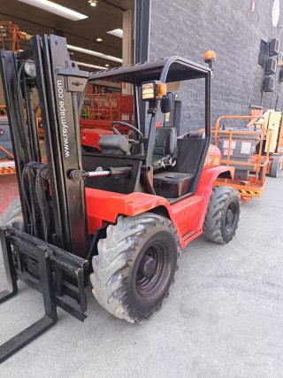 Carretilla elevadora Agria 4x4 Todoterreno