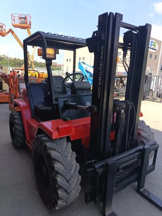 Carretilla elevadora Agria 4x4 Todoterreno