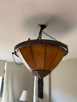 Lámpara de techo hierro y piel