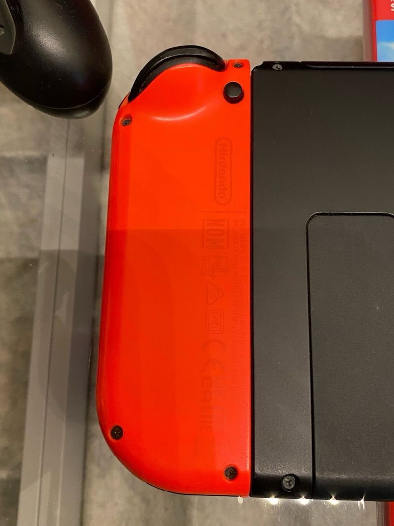 Nintendo Switch v2  con accesorios y juegos afbeelding 5