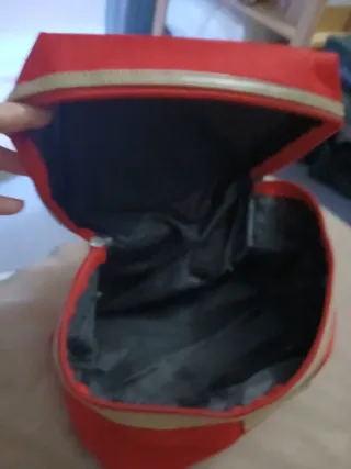 Maleta y neceser rojo