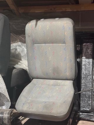 Asiento individual trasero VW T5