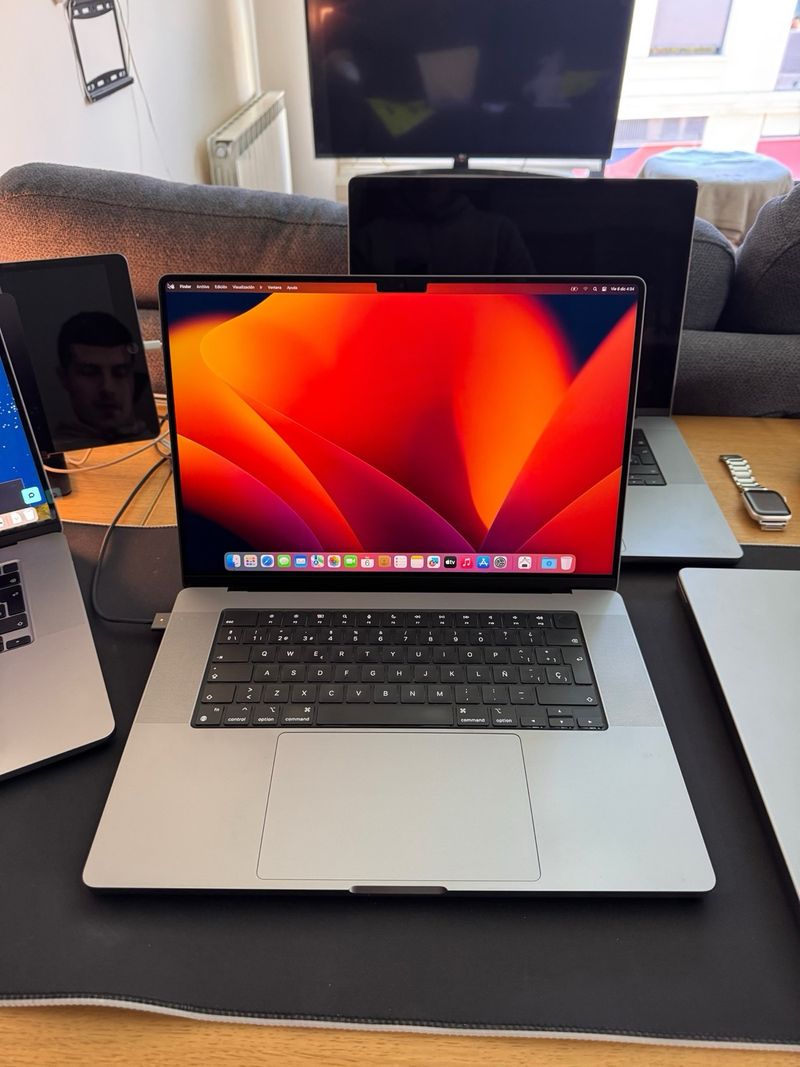 MacBook Pro 16 pulgadas 2022 afbeelding 2