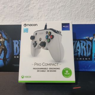 2 Mandos Nacon Pro Compact Xbox + Caja