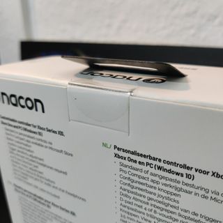 2 Mandos Nacon Pro Compact Xbox + Caja