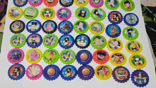 Collezione di tazze/adesivi di Dragon Ball Z