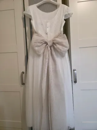 Vestido de comunión blanco con flores