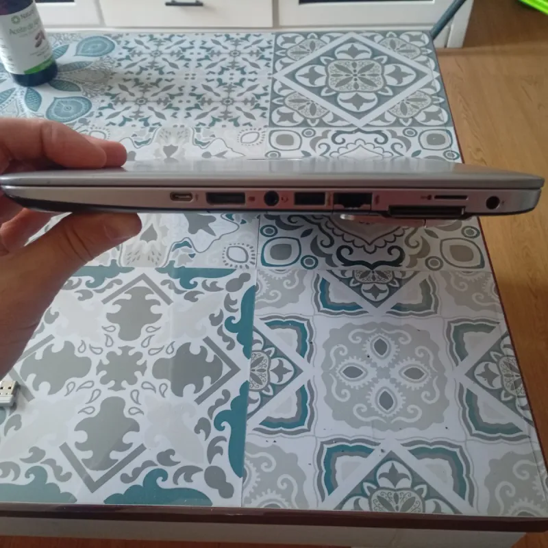 HP Elitebook 840 G3 Ordenador Portátil afbeelding 3