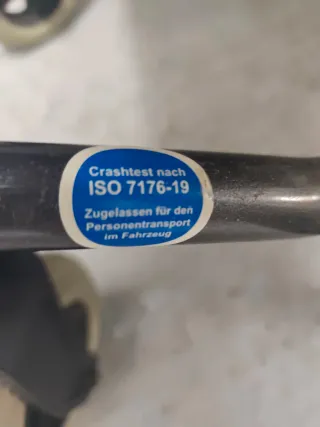 Silla de ruedas plegable Caneo Basic