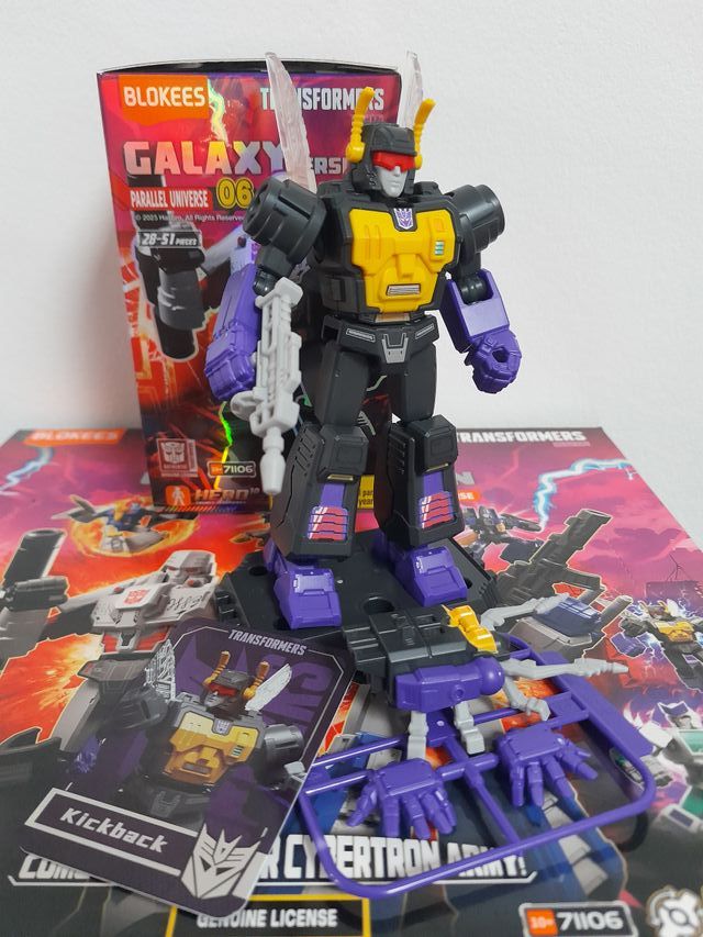 Kickback Insecticons Transformers 10cm Blokees