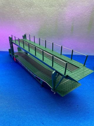 CAMION ESCALA 1:43 PEGASO COMET IXO PORTACOCHES