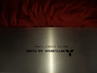 Sintonizador Mitsubishi DA-F630E Plata