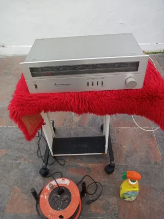 Sintonizador Mitsubishi DA-F630E Plata