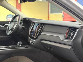 Volvo XC60 2022