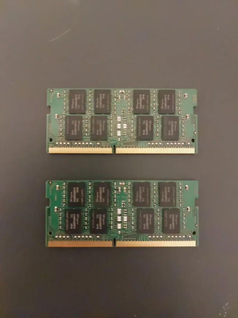 2x SK hynix 8GB DDR4 RAM PC4-2133P afbeelding 2