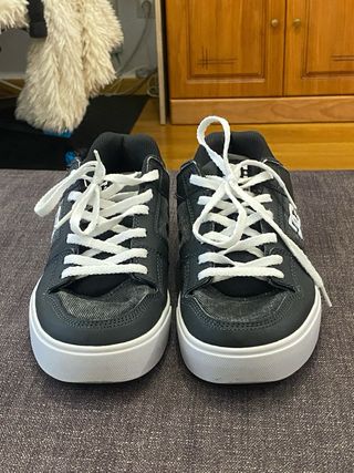 Zapatillas DC Shoes Negras y Blancas
