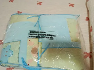 Chichonera y colcha cuna bebé