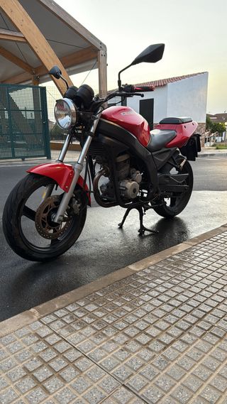 Daelim Roadwin 125cc Naked