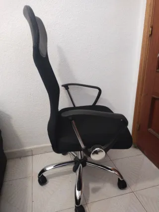 Escritorio 73x50cm y Silla Negro