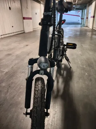 Bicicleta eléctrica plegable