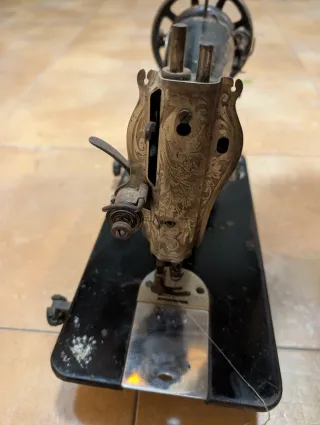 Máquina de coser Singer antigua leer descripción