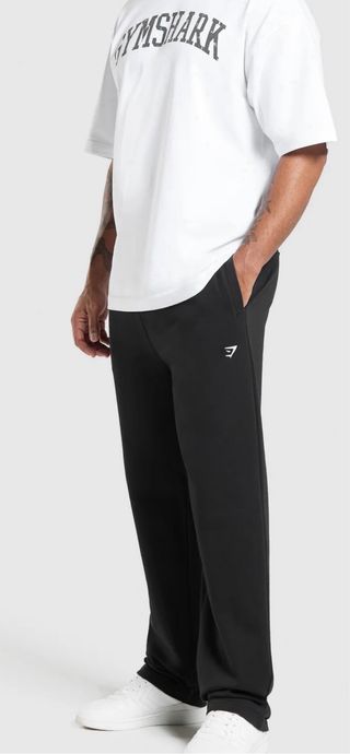 Pantalón recto Gymshark negro