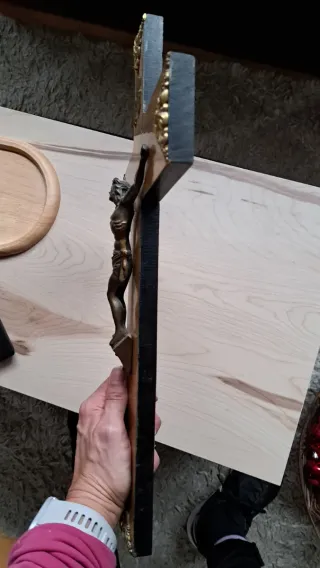 Crucifijo antiguo madera