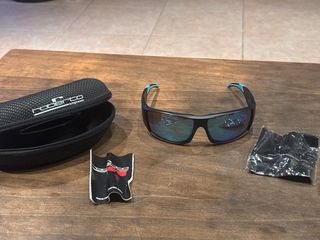 Gafas de sol Roberto Sunglasses con funda