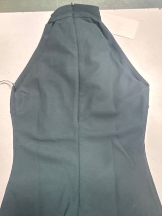 Camiseta Zara sin mangas verde