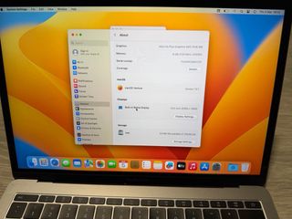 MacBook Pro 2017 8GB RAM 256GB SSD