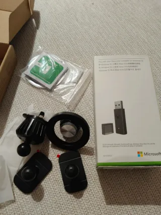 Adaptador Inalámbrico Xbox One Microsoft + soporte