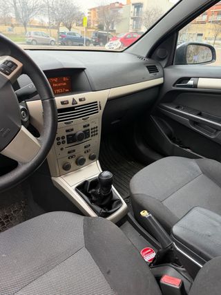 Opel Astra 2009