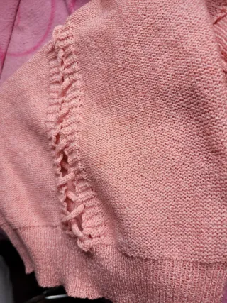 Top corto rosa con cordones